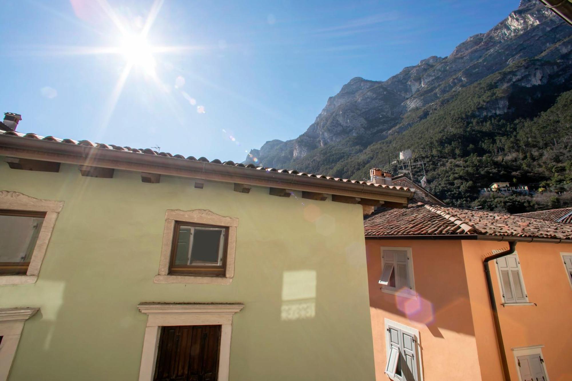 Nido Sui Tetti Di Riva Del Garda - Happy Rentals Buitenkant foto