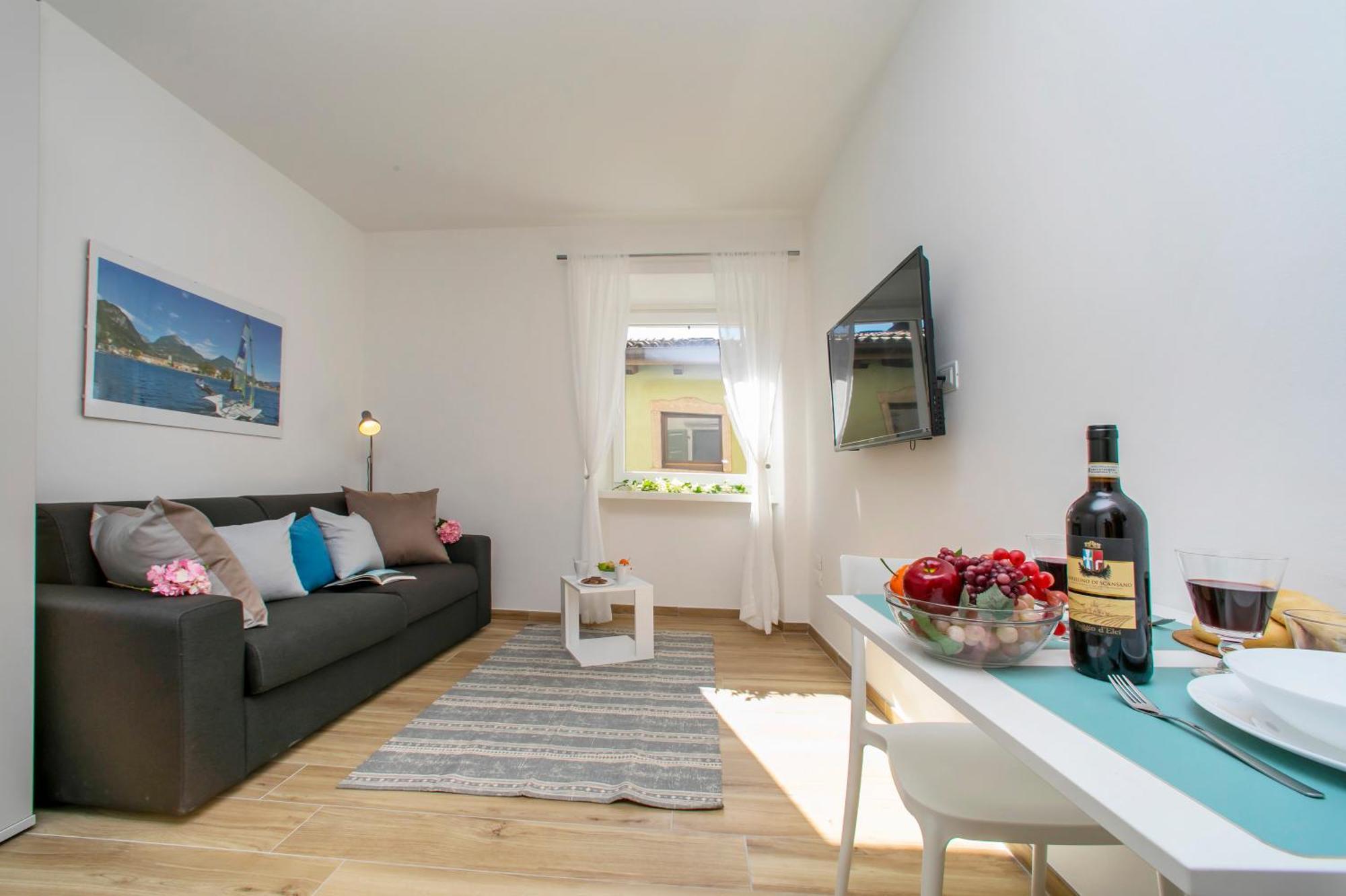 Nido Sui Tetti Di Riva Del Garda - Happy Rentals Buitenkant foto