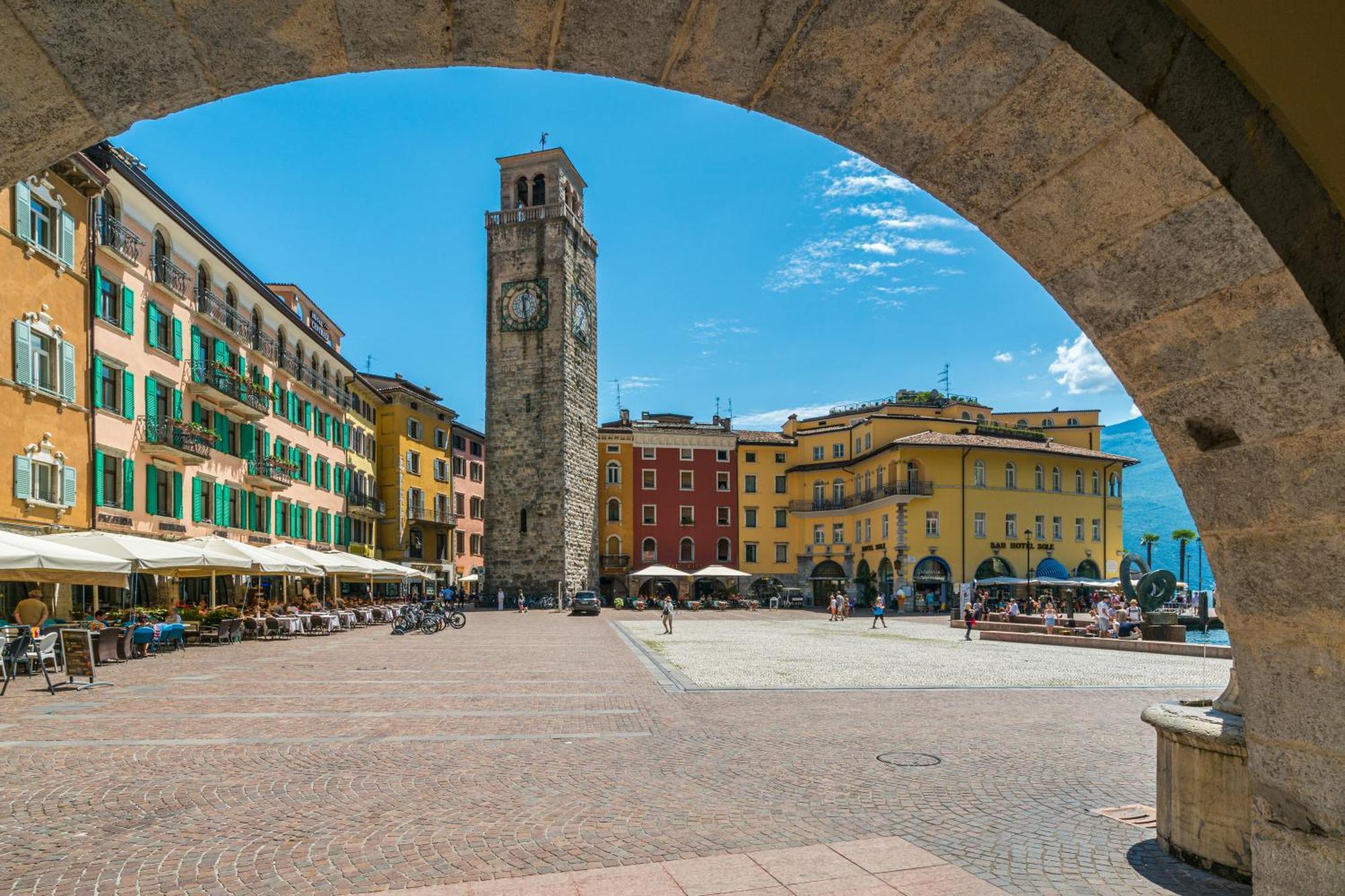 Nido Sui Tetti Di Riva Del Garda - Happy Rentals Buitenkant foto