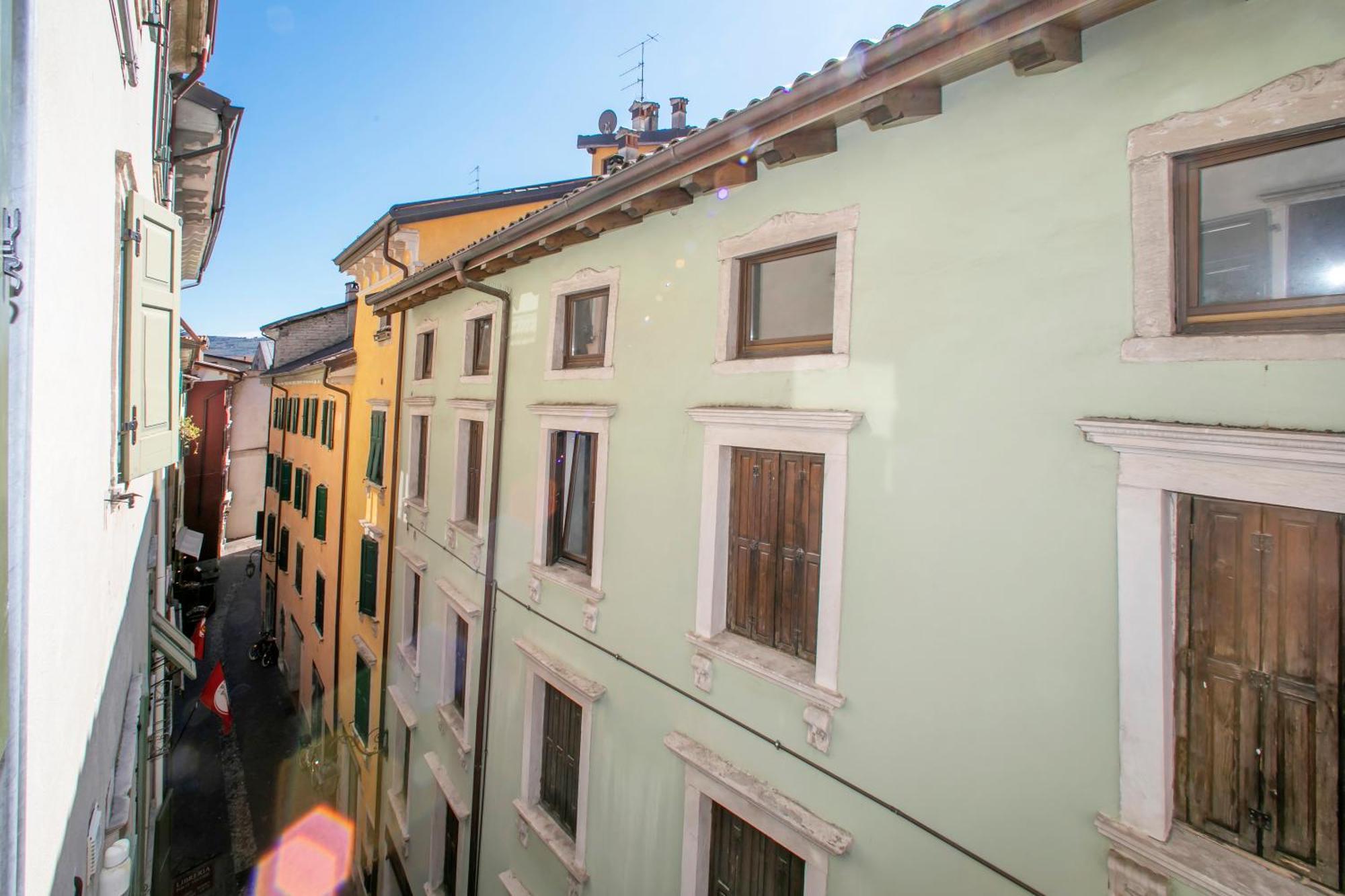 Nido Sui Tetti Di Riva Del Garda - Happy Rentals Buitenkant foto